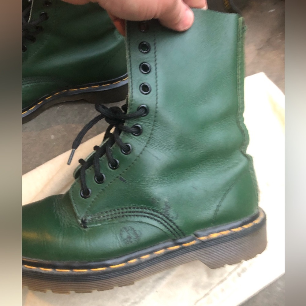 💯 🤩OG *MADE IN ENGLAND* GREEN ANKLE DOC MARTEN BOOTS!😍🌟 - Picture 11 of 15